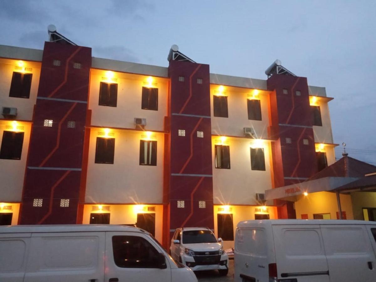 Oyo 3373 Favour Hotel Pagaralam Esterno foto